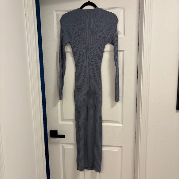 Like New Aritzia Wilfred Alchemy Dress Size Small - Picture 3 of 3